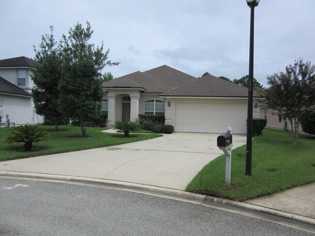 Photo - Spacious 4/2 in Desirable Jullington Creek!