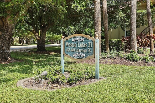 Photo - 428 Lakeview Dr