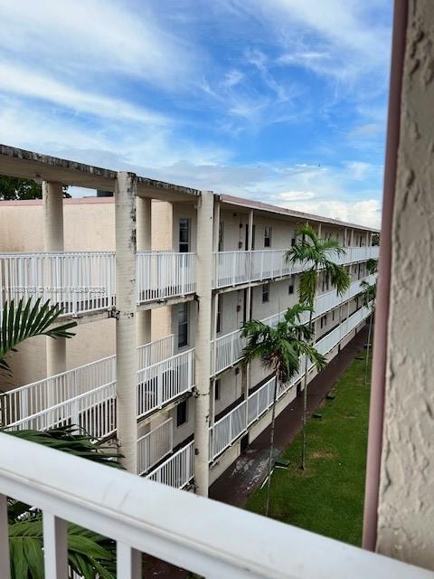 Building Photo - 2800 NW 56th Ave Unit H401