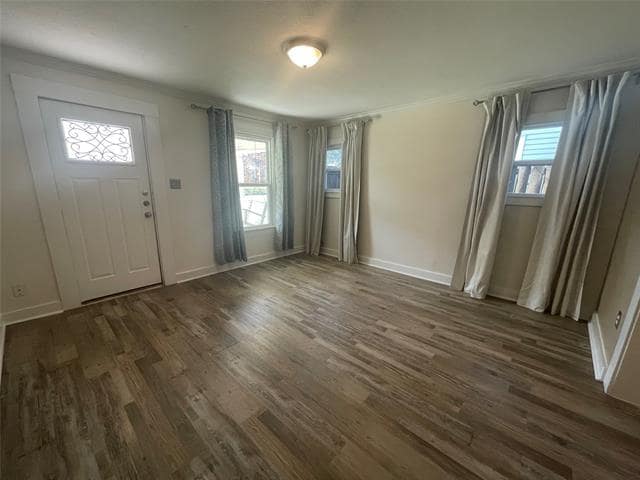 Photo - 3320 W 5th St