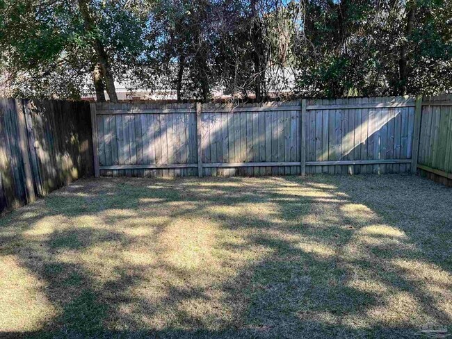 Photo - 113 McClure Dr