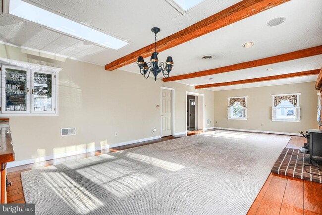 Photo - 4312 Silver Spring Rd