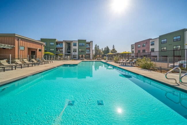 Photo - Emblem Renata