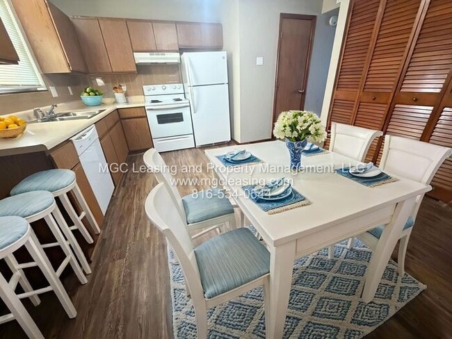 Photo - Cozy Up This Fall in Your New Master Retre...