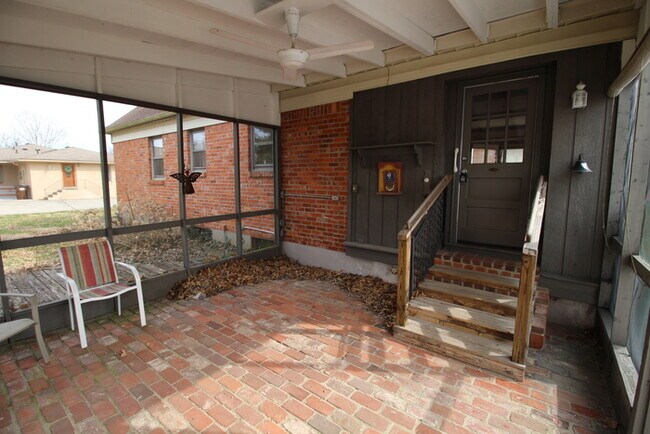 Photo - Three bedroom home off S Pope Lick Rd