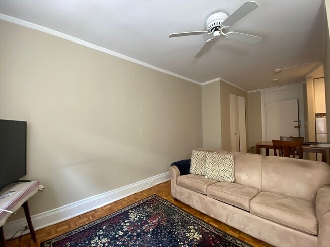 Photo - 21 Beacon St Unidad 3C