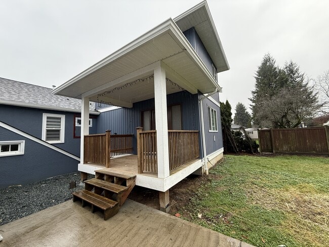 Building Photo - 9419 McNaught Rd