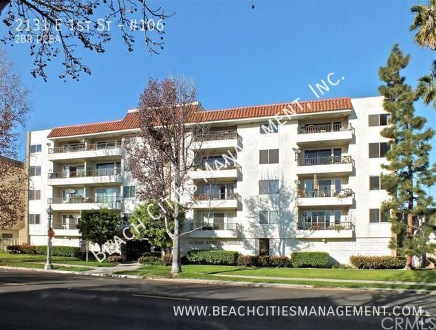 Building Photo - Condo located One Block from the Beach wit... Unit #106