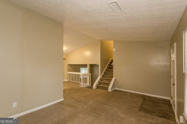 Photo - 5217 Scarbrough Ln