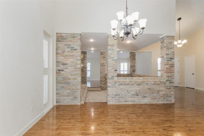 Building Photo - 715 Trademark Pl