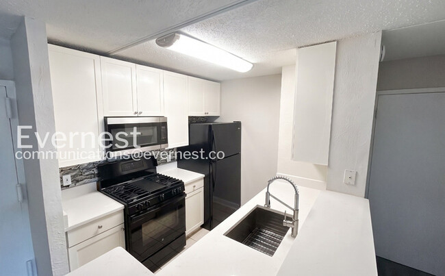 Photo - 75 S Reynolds St Unit Apartment 116