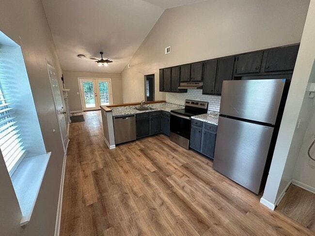 Photo - 4630 Woodside Dr