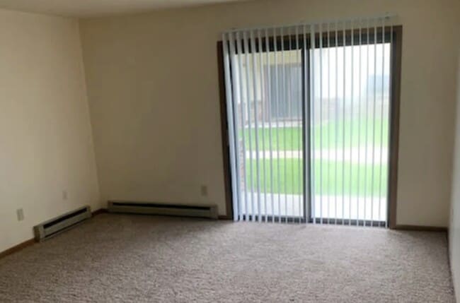 Photo - 700 W Main St