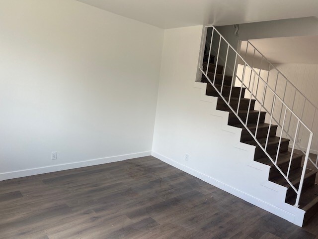Photo - 7426 Launa Dr