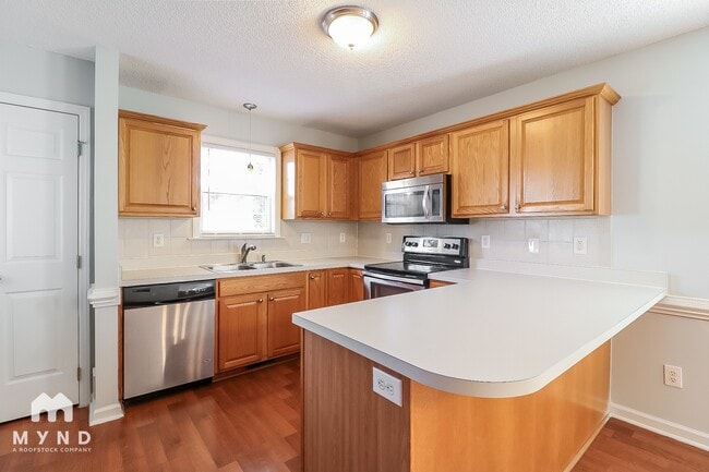 Photo - 928 Shannondale Dr