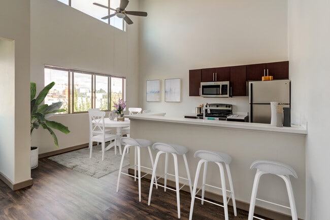 Whidbey Loft 2 Bedroom 2 Bathroom - Elan 41