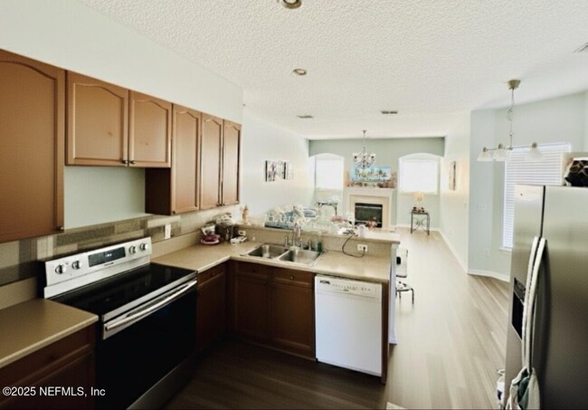 Photo - 13750 Victoria Lakes Dr