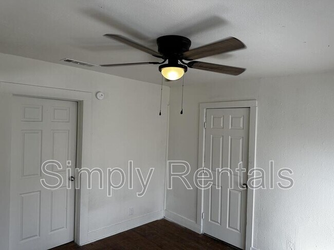 Photo - 1406 Sycamore St