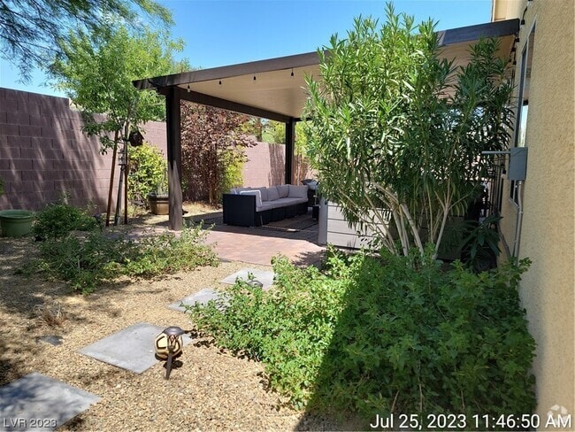 Building Photo - 1061 Pleasing Plateau St Rental