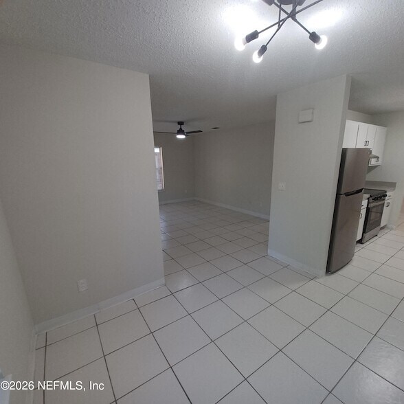 Photo - 253 Stillwell Ave