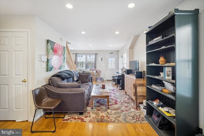 Photo - 449 Parker Ave