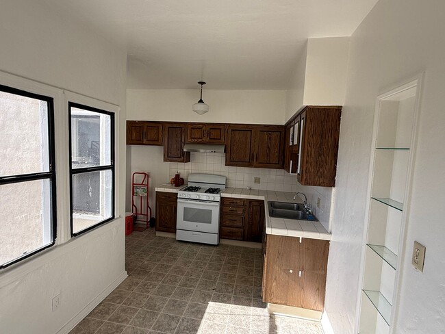 Photo - 5942 Willoughby Ave Unidad 5