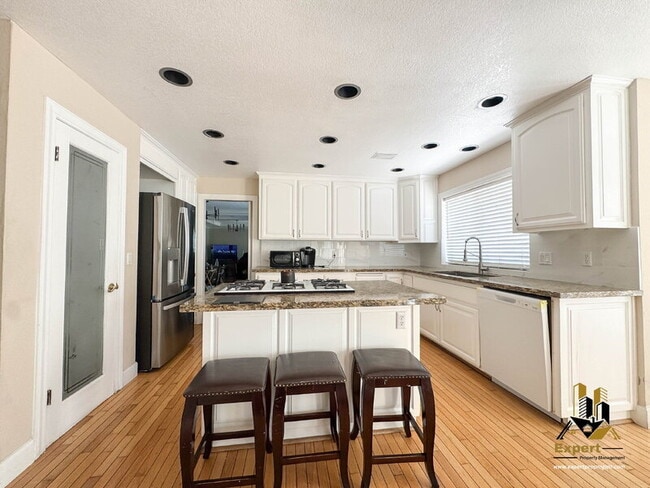 Photo - 4817 Breckenridge Ct