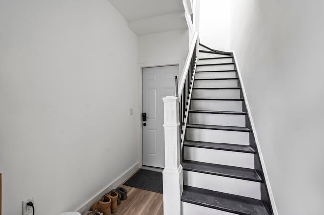 Building Photo - 45 66th St