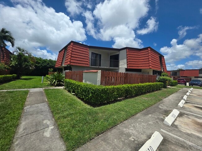 Photo - 3776 Victoria Dr Townhome