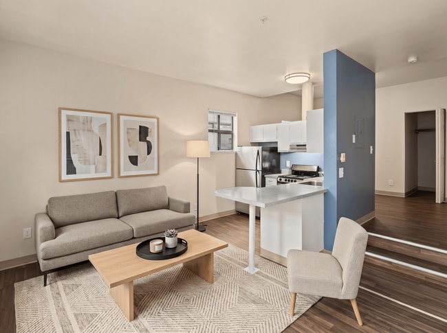 Photo - Ellis Court Apartments