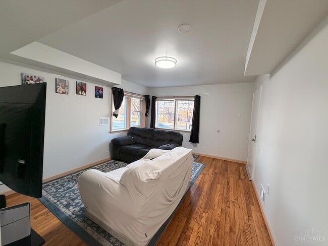 Photo - 1589 Summit Rd