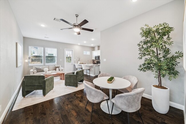 Photo - 5443 Camaguey St