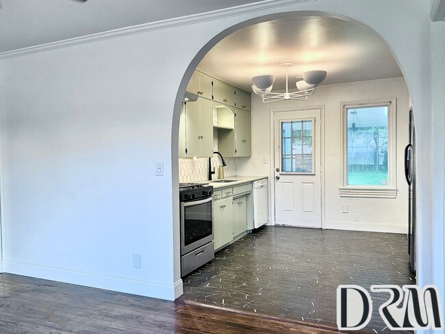 Photo - 2710 NW 57th St