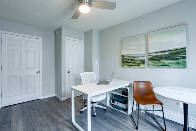 Leasing Office - McKinley Apartments