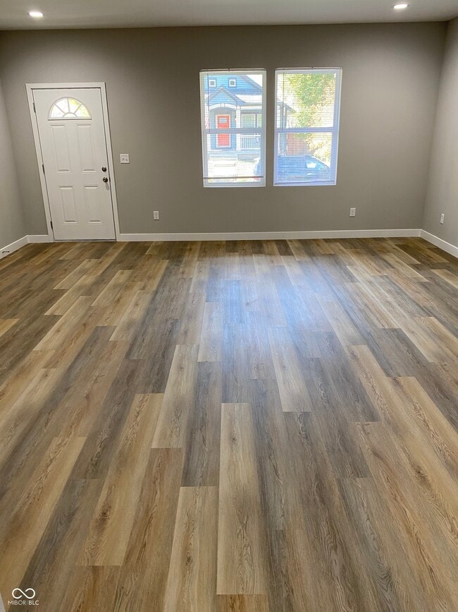 Photo - 931 N Beville Ave