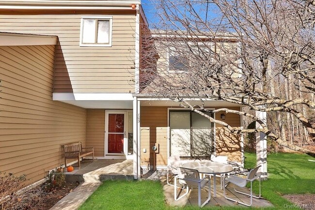 Photo - 103 Rambling Brook Rd