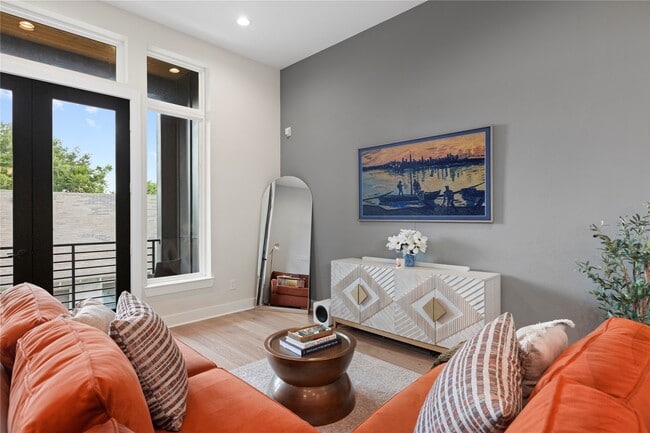 Photo - 1410 Milby St