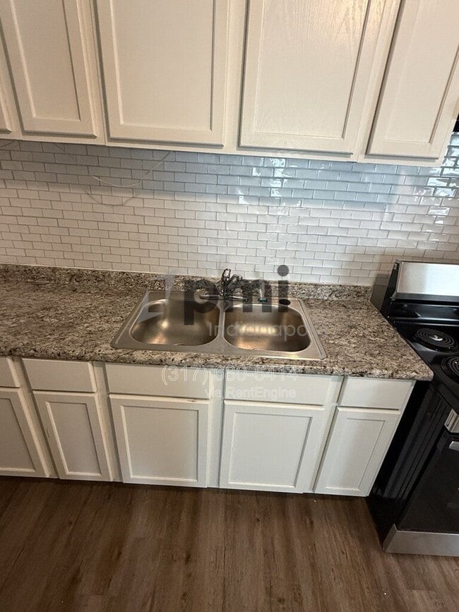Photo - 1512 N Gladstone Ave