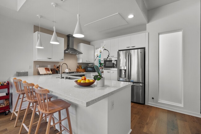 Photo - 4831 Craner Ave