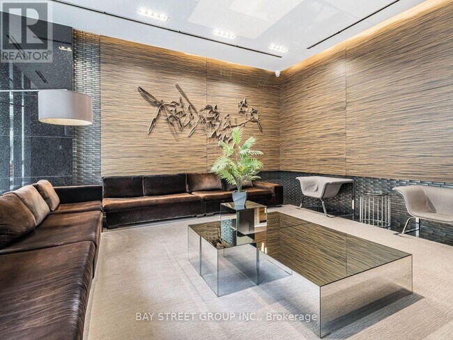 Photo - 770 Bay St. Unit 1909