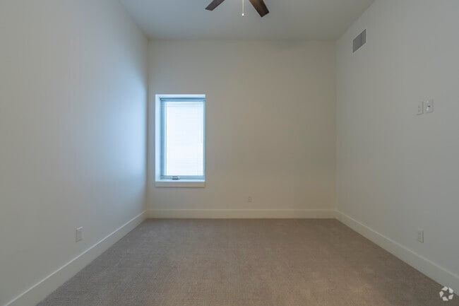 2BR, 2BA - 1,390SF - Suite 6 - Bedroom 2