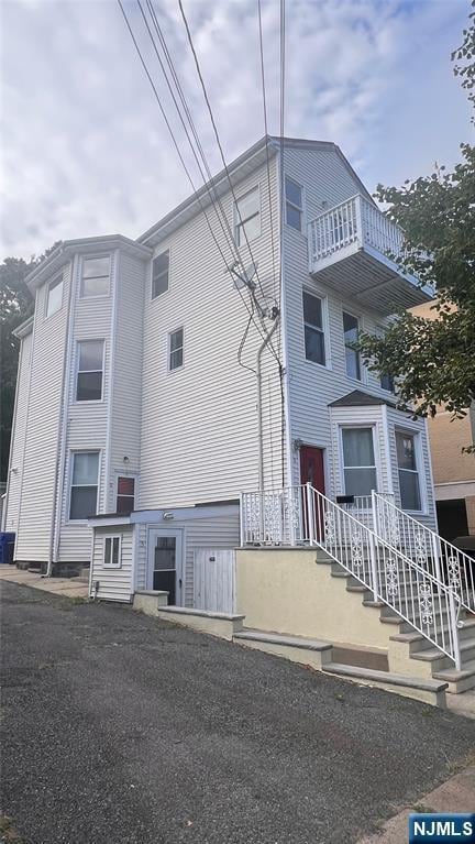 Photo - 82 Edgewater Pl Unit 1
