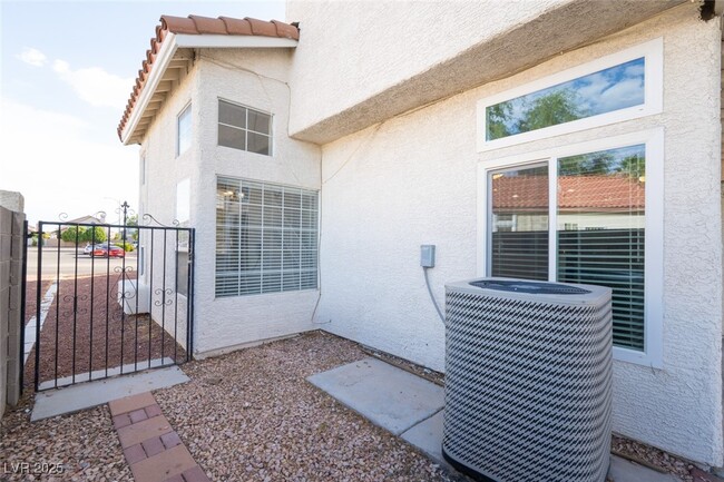 Photo - 7528 Holloran Ct