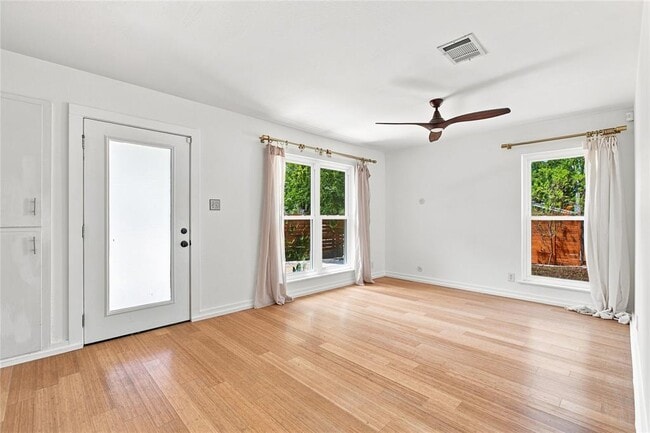 Photo - 115 Frederick St