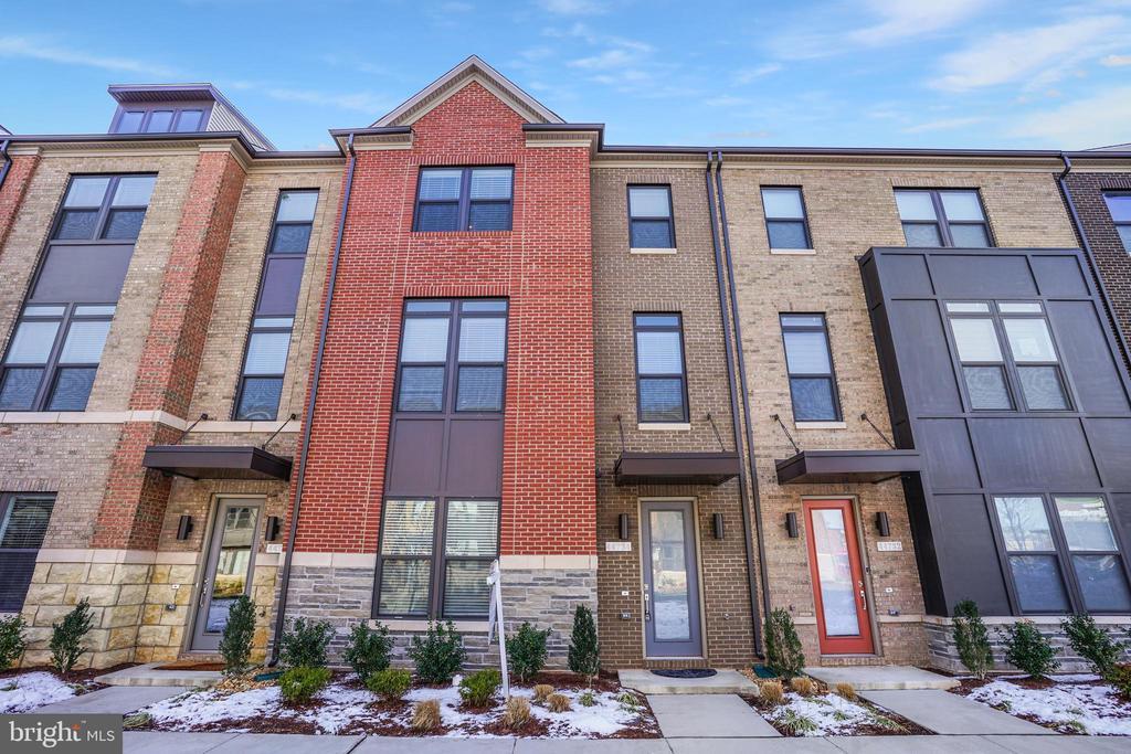 Photo - 44734 Roosevelt Sq (Ashburn, VA)