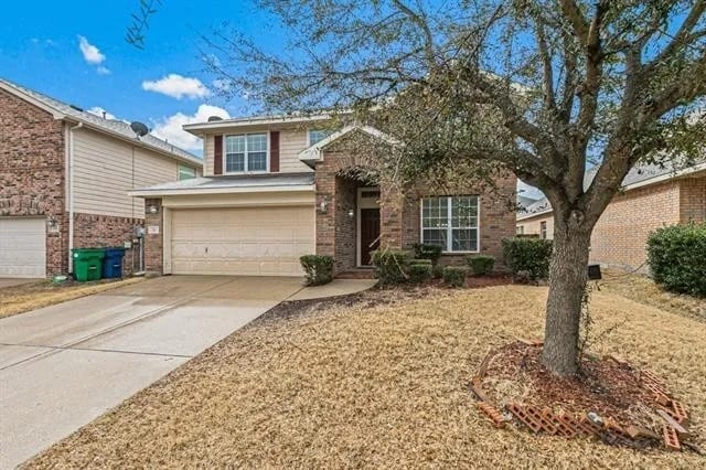 front - 211 Mulberry Dr