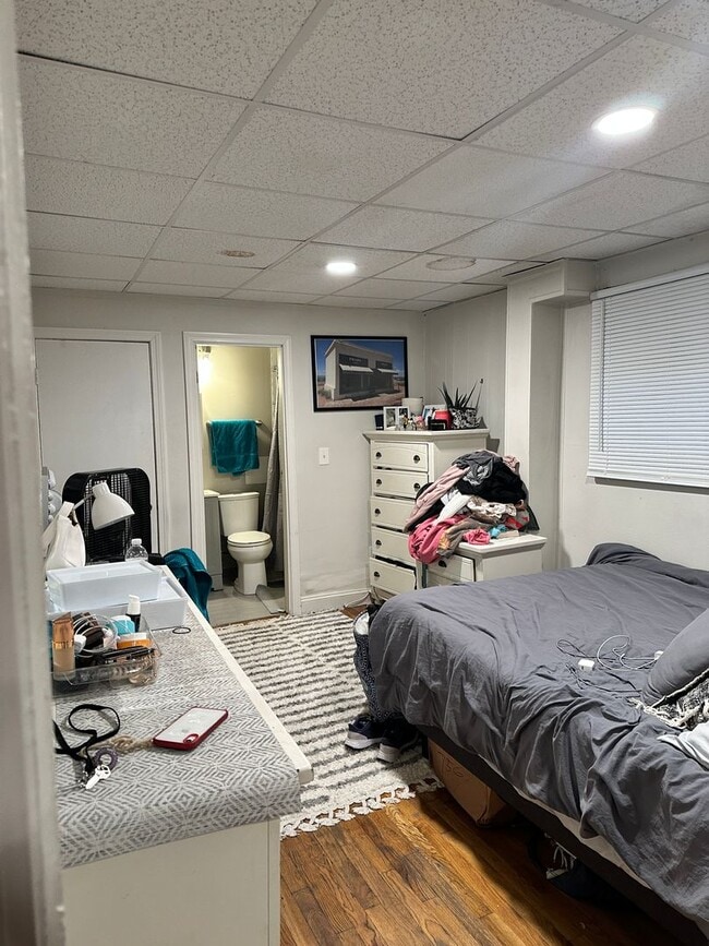 Photo - KENMORE 2 Bed 2 Bath - 9/1/26