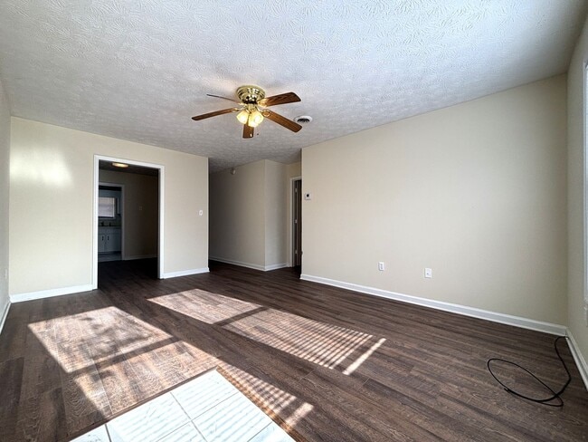 Photo - EAST PACES DR - 250/252 Unit 250