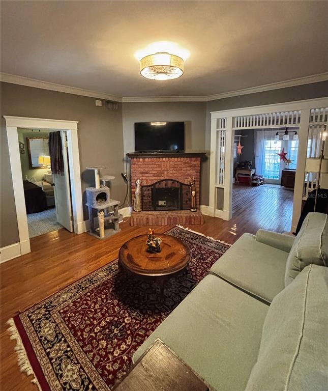 Photo - 427 9th Ave N
