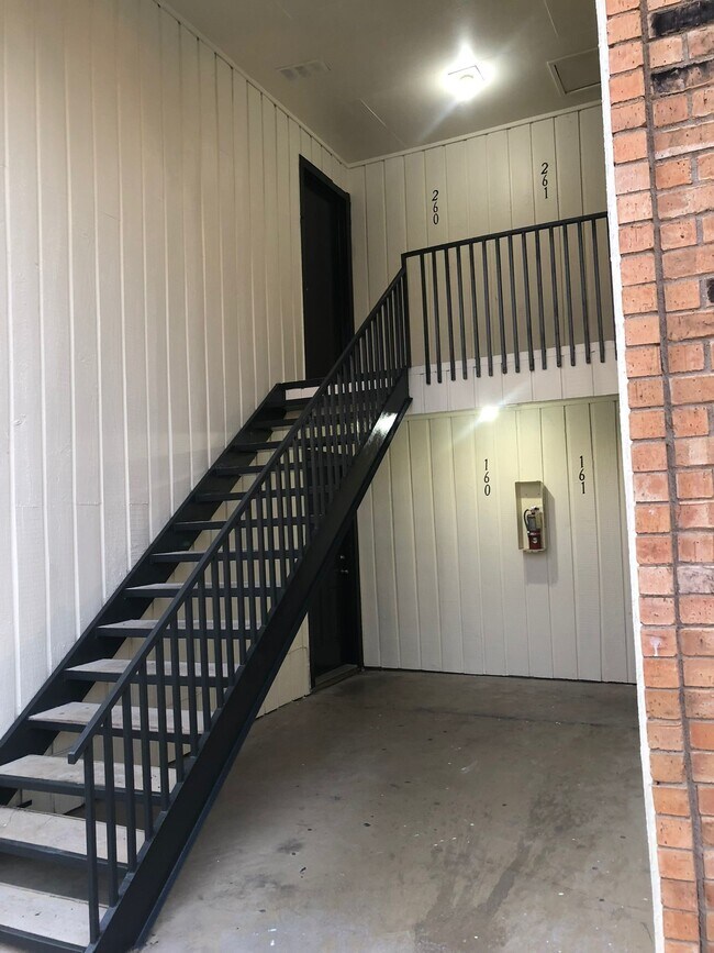 Regency Square Apartments